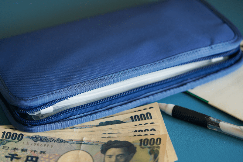 通帳整理や家計のやり繰りにリフィルが便利な、無印良品のパスポートケース yuruyama