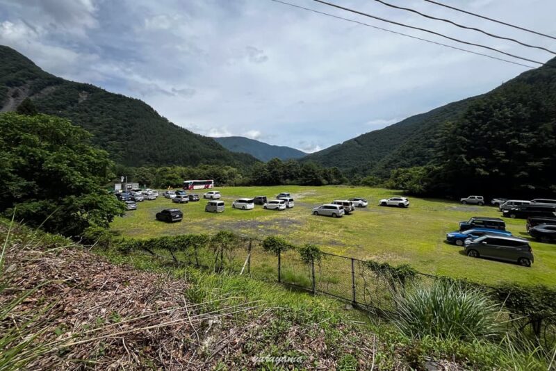 畑薙ダム臨時駐車場