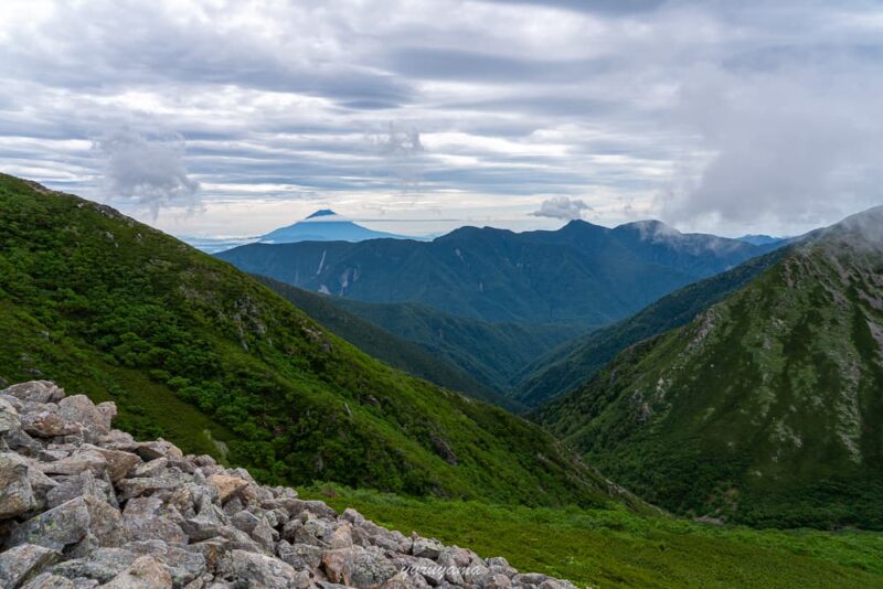 荒川小屋付近から見る富士山の画像