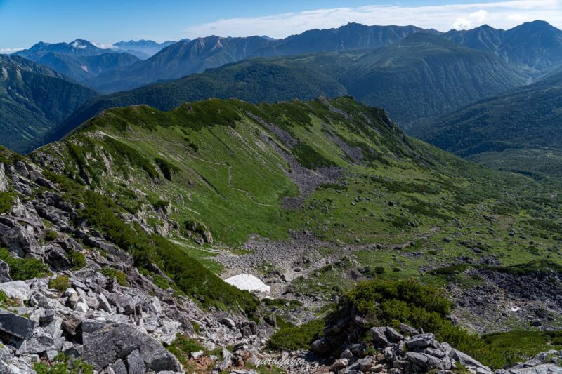 黒部五郎岳から見えるカール地形の画像