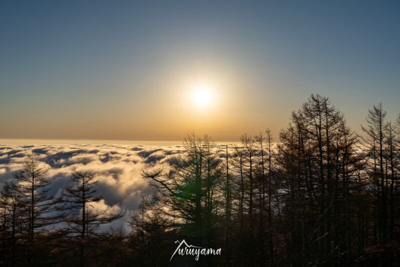 雲取山から見る日の出の画像