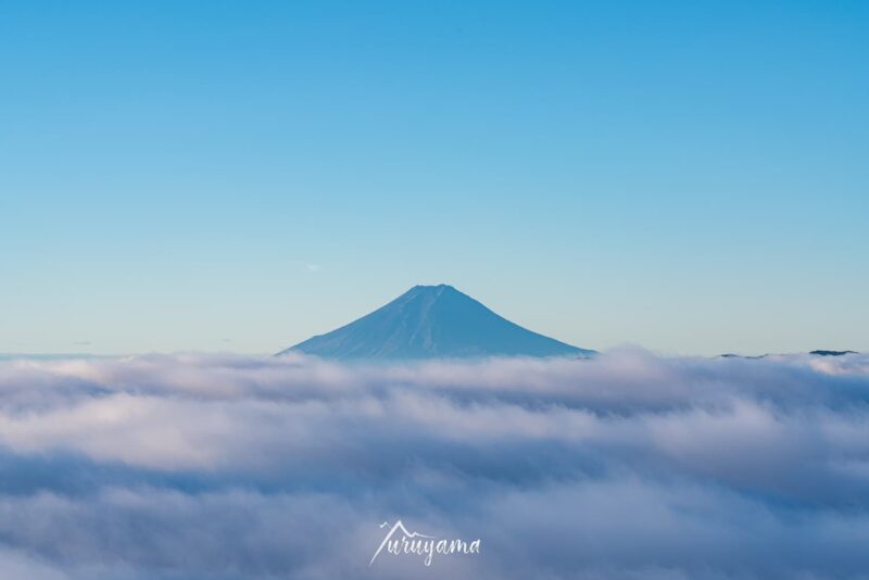 雲取山から見える富士山と雲海