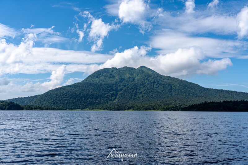 尾瀬沼と燧ヶ岳の画像